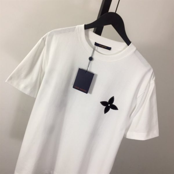 Louis Vuitton T-shirt - LT06