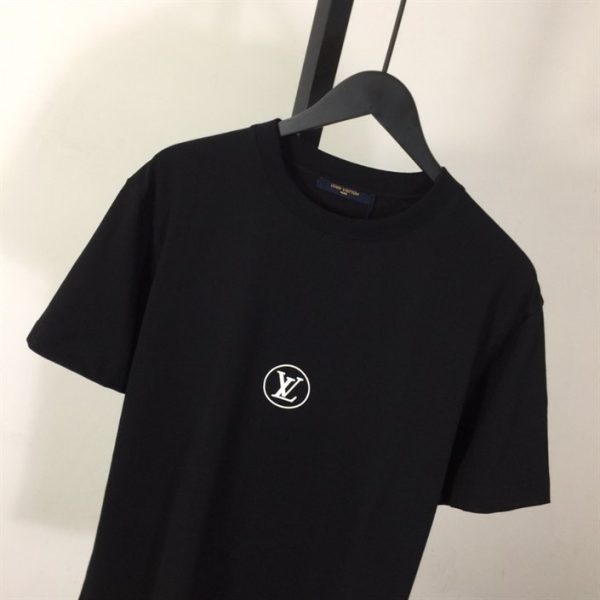 Louis Vuitton T-shirt - LT09