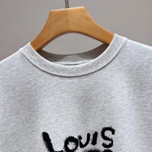 Louis Vuitton T-shirt - LT16