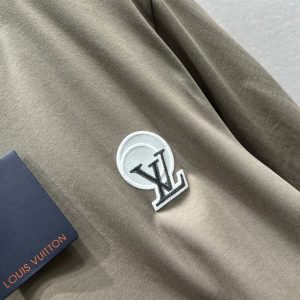 Louis Vuitton T-shirt - LT19