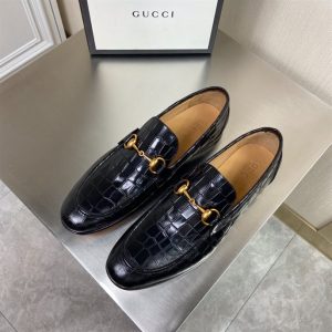 Men's Gucci Jordaan Crocodile Loafer - GL12