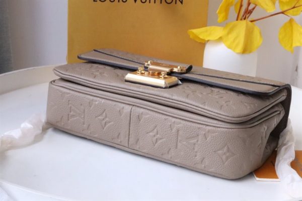 Louis Vuitton Marceau Chain Handbag - LC04