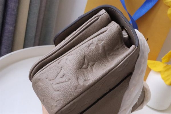 Louis Vuitton Marceau Chain Handbag - LC04