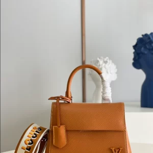 Louis Vuitton Cluny Mini Bag - LH13