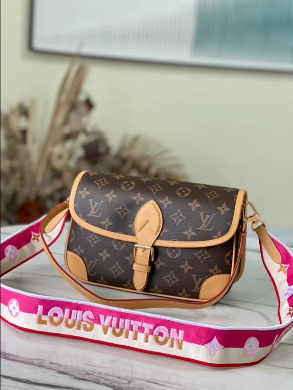 Louis Vuitton Diane Bag - LH29