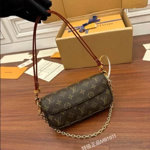 Louis Vuitton Ivy Wallet On Chain Bag - LC11
