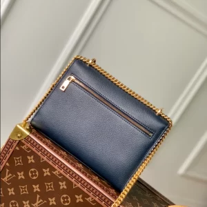 Louis Vuitton MyLockMe Chain Bag - LC17