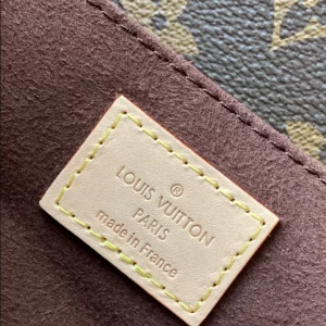 Louis Vuitton Pochette Métis East West - LC16