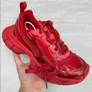 Balenciaga Men's 3XL Sneaker In Red - GS39