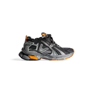 Balenciaga Men's Runner Sneaker in Black - GS43