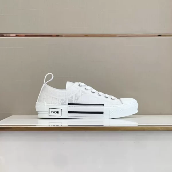 Dior B23 Low-Top Sneaker In White - DS23