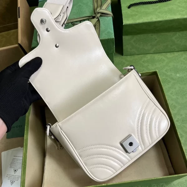 Gucci Marmont Matelassé Mini Shoulder Bag - GH09