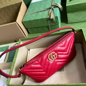 Gucci Marmont Shoulder Bag In Red - GH13