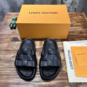 Louis Vuitton Waterfront Mule - SL03