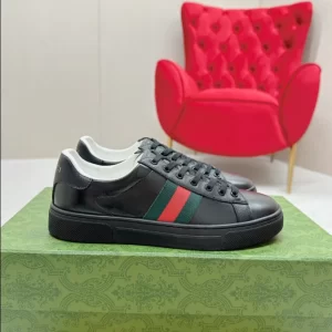 Gucci Gucci Ace GG Crystal Canvas Sneaker - CS28