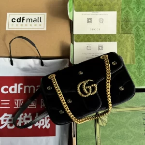 GG Marmont Small Shoulder Bag - GH32