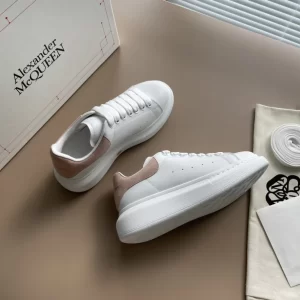 Alexander McQueen Oversized Sneaker - AS02