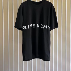 Givenchy 4G Oversized T-shirt in Cotton - CT08