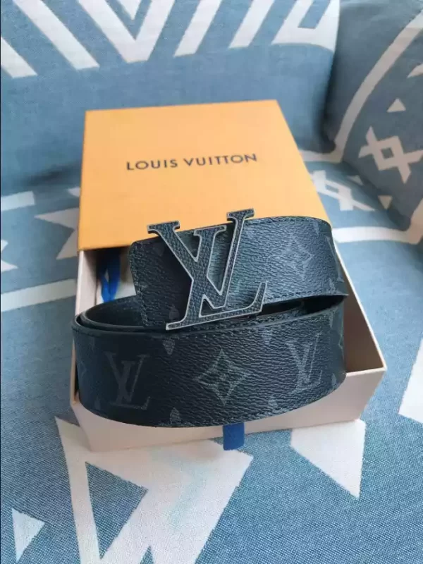 Louis Vuitton Initiales 40MM Reversible Belt - LB18