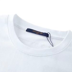 Louis Vuitton T-shirt - LT40