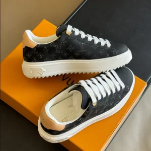 Louis Vuitton Time Out Sneaker - LS149