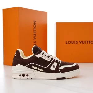 Louis Vuitton Trainer Sneaker - LS153